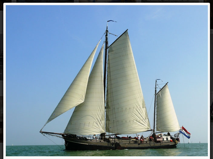 zeilen op IJsselmeer of Waddenzee met de tweemastklipper Vrijheid vanuit Monnickendam